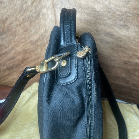 Round FENDI w/ dust bag - Picture 5 of 15